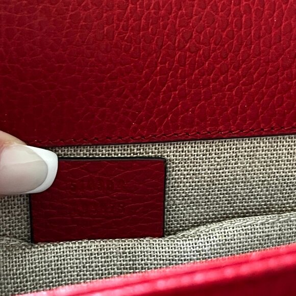 Gucci Interlocking G Shoulder Bag-Red Leather - Picture 7 of 10